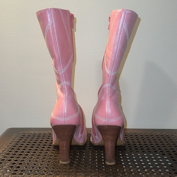 Vintage Genuine Leather BP. Heels - Picture 7 of 10